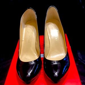 Ivanka Trump 3” black patent heels 9.5M - worn once